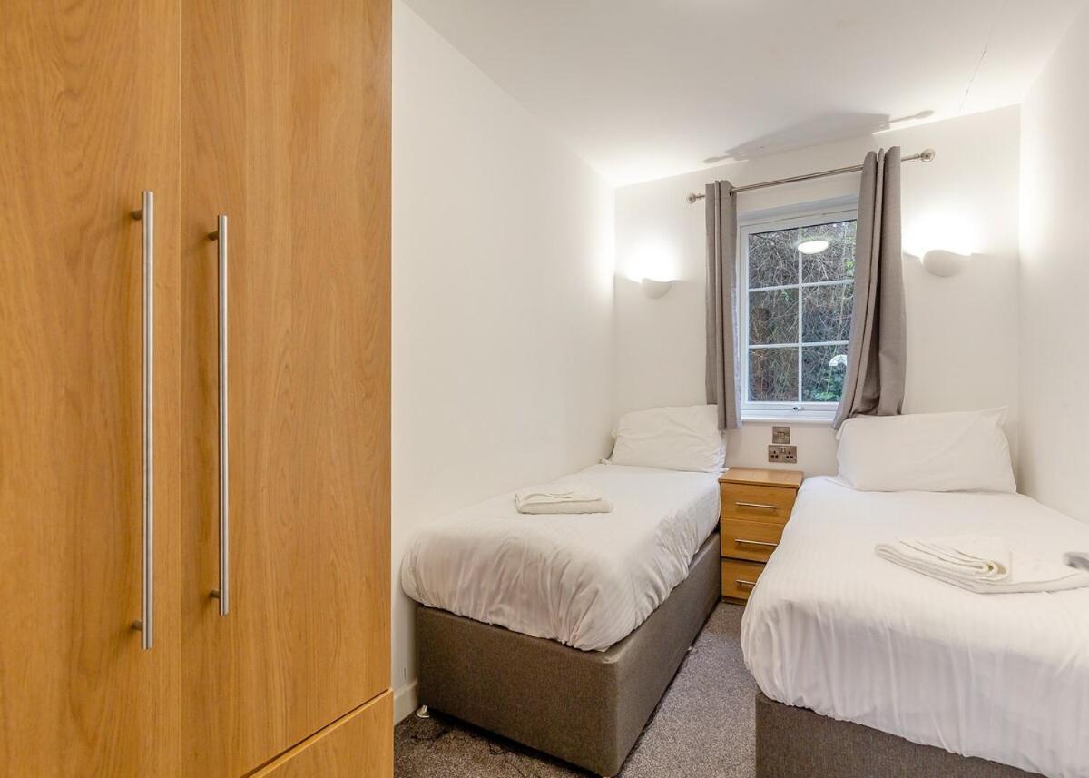 North Devon Resort 伊尔弗勒科姆 外观 照片