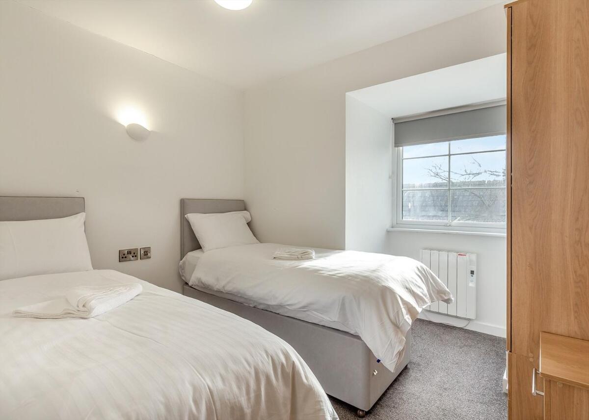 North Devon Resort 伊尔弗勒科姆 外观 照片