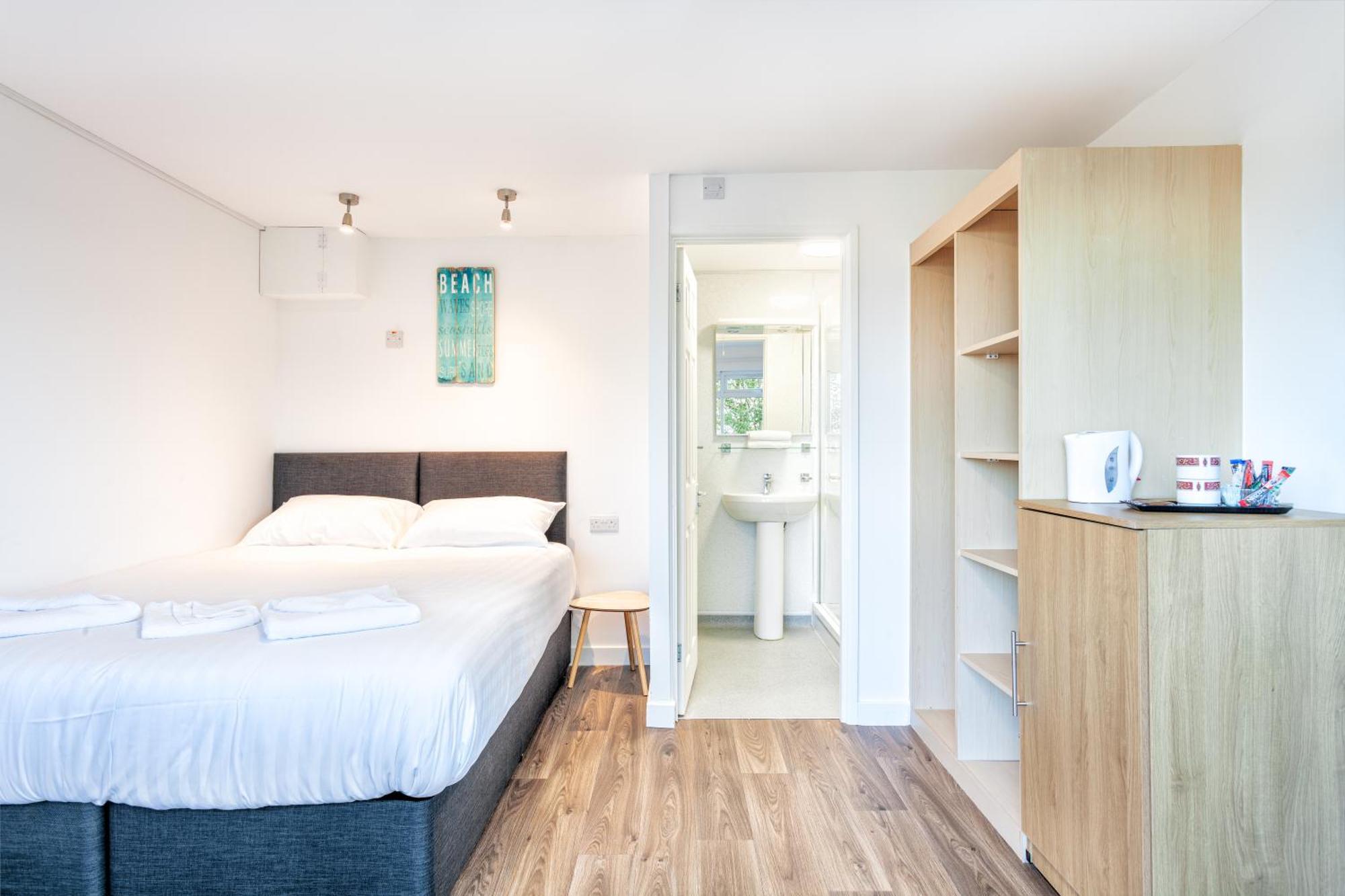 North Devon Resort 伊尔弗勒科姆 外观 照片
