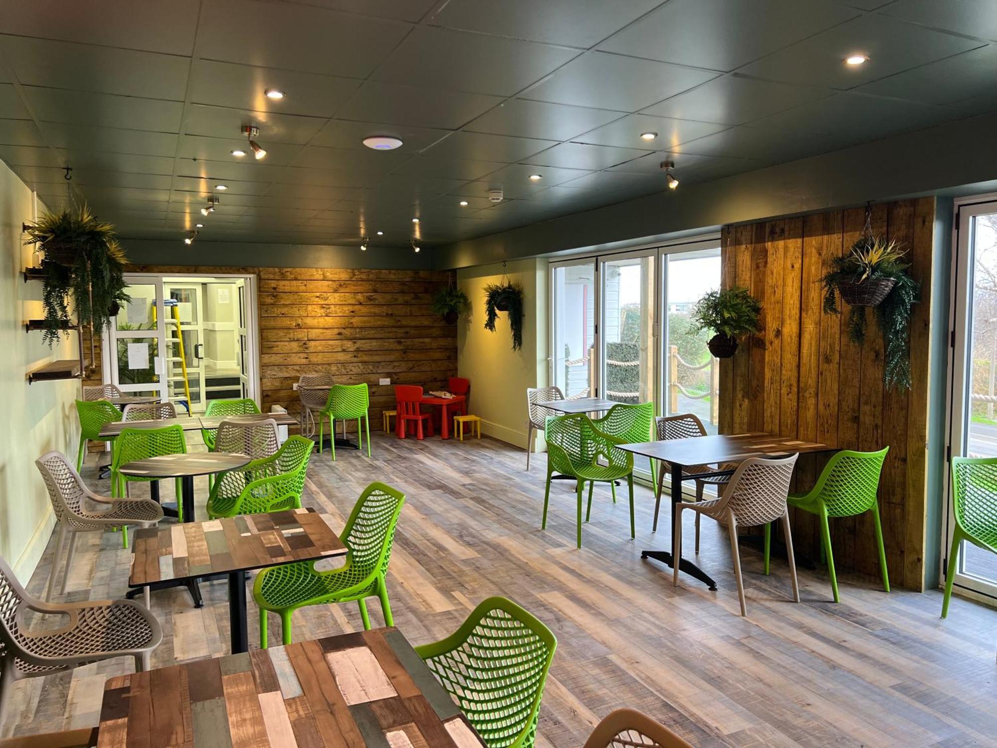 North Devon Resort 伊尔弗勒科姆 外观 照片
